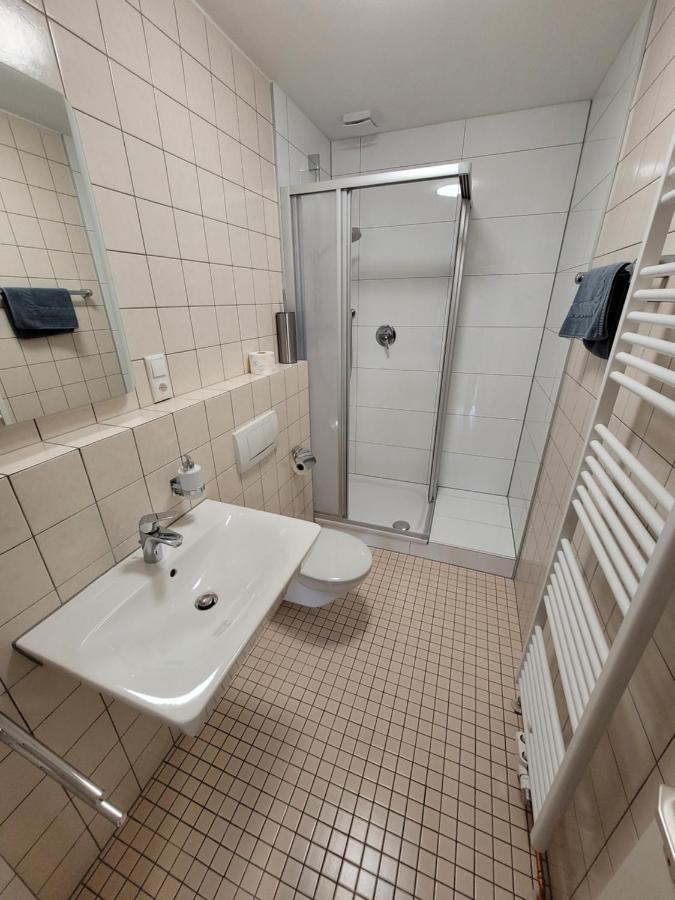 Guesthouse Wi Rooms Jülich Eksteriør billede
