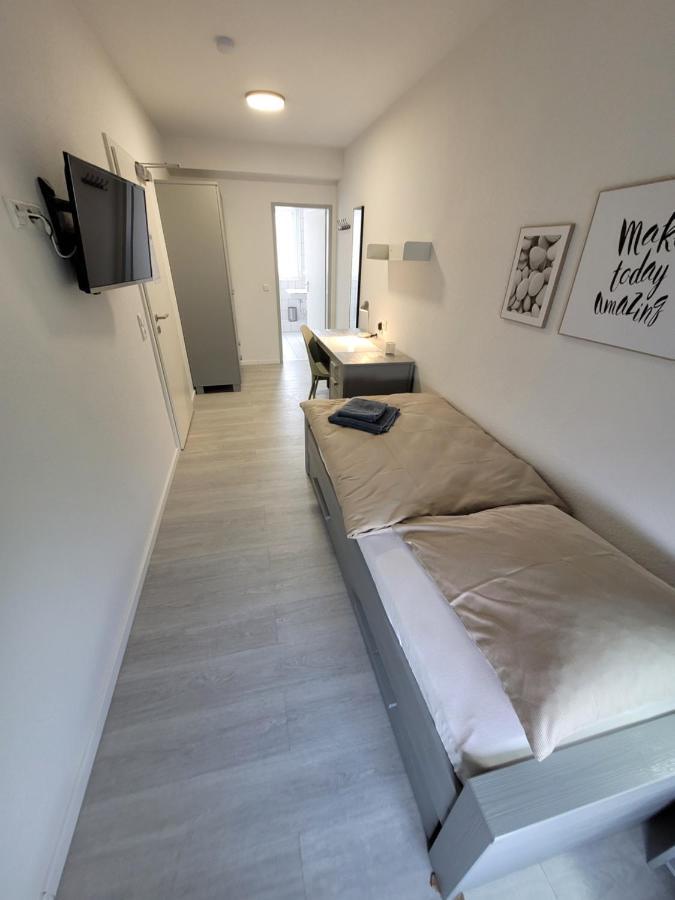 Guesthouse Wi Rooms Jülich Eksteriør billede