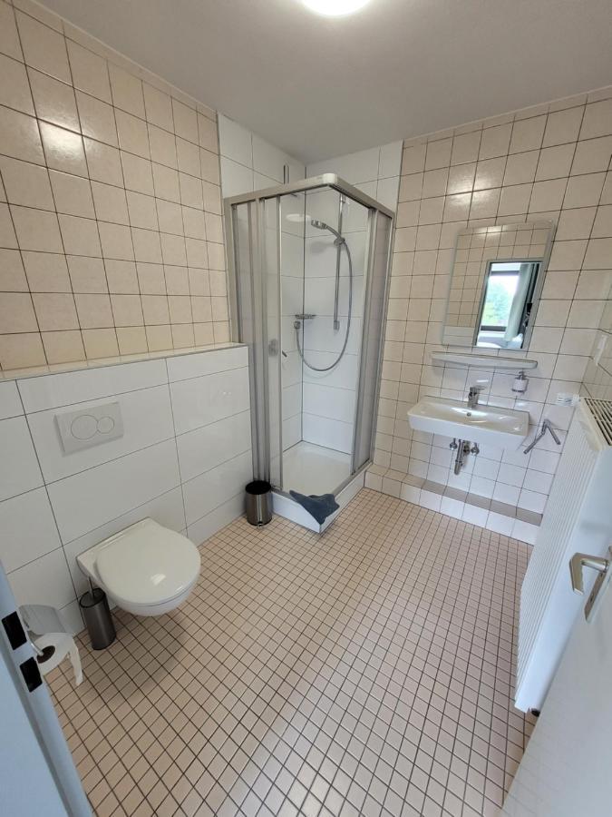 Guesthouse Wi Rooms Jülich Eksteriør billede