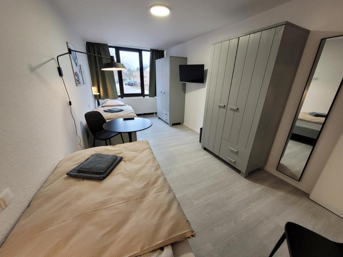 Guesthouse Wi Rooms Jülich Eksteriør billede