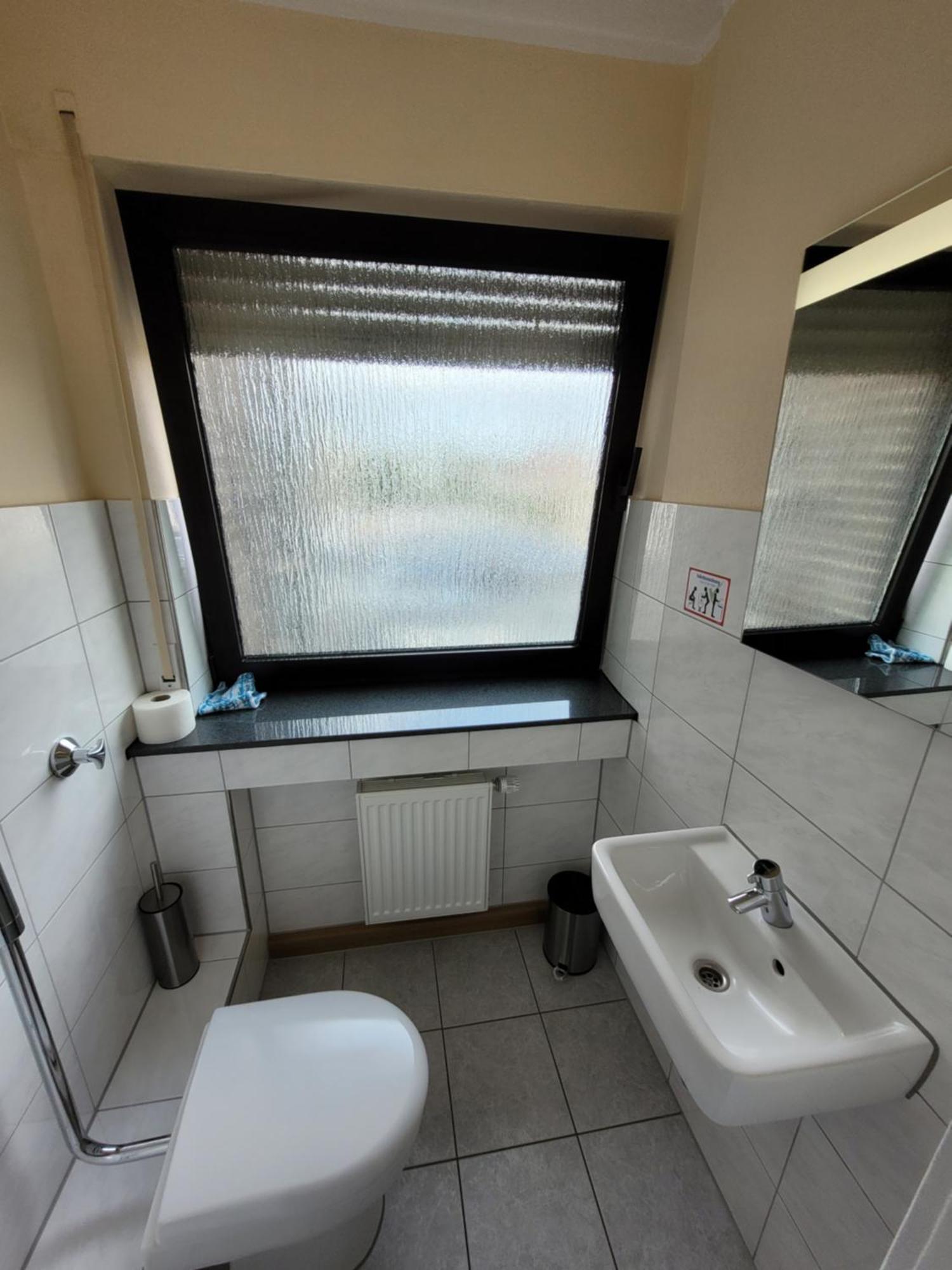 Guesthouse Wi Rooms Jülich Eksteriør billede