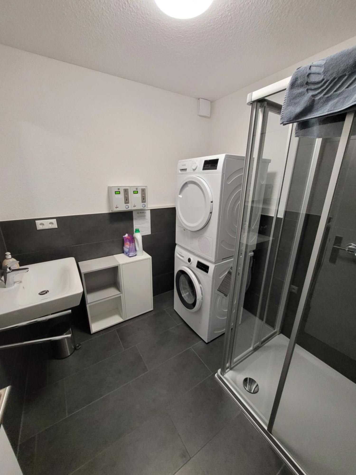 Guesthouse Wi Rooms Jülich Eksteriør billede